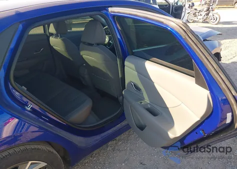 2024 Hyundai Elantra Sel from USA, damaged, VIN KMHLS4DGXRU761707